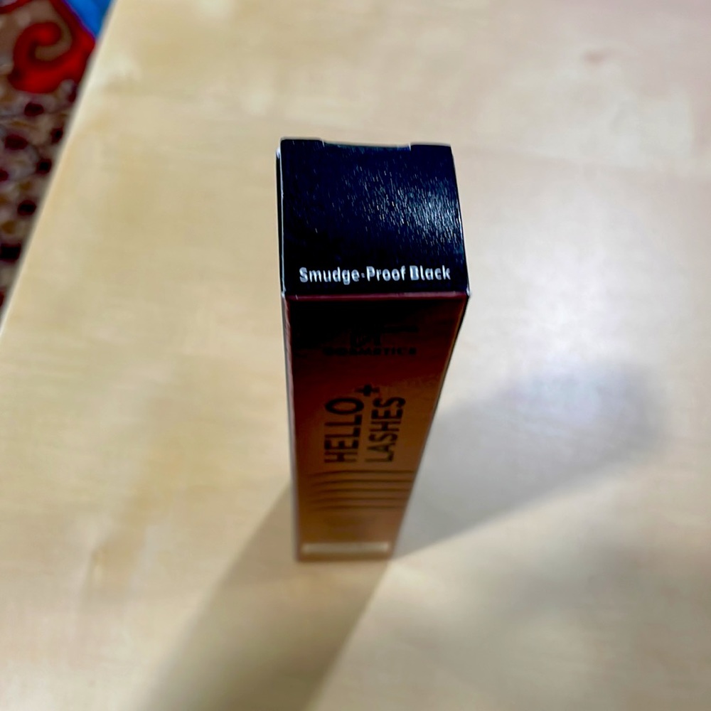 iT Cosmetics Hello + Lashes - Picture 2 of 2